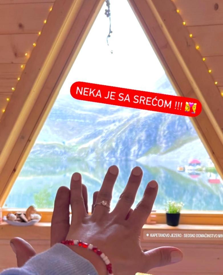 Kapetanovo Jezero Bungalov Bed & Breakfast Подгорица Екстериор снимка